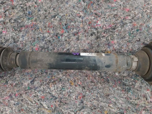 bontott AUDI A3 Jobb Féltengely