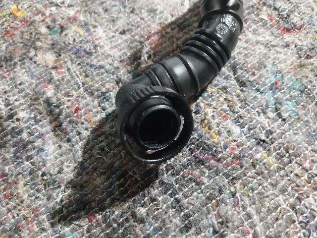 bontott AUDI A3 Kartergázcső