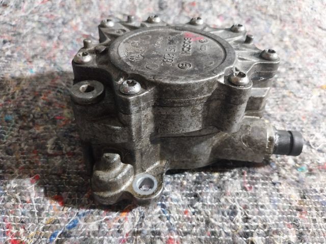 bontott AUDI A3 Nagynyomású Szivattyú