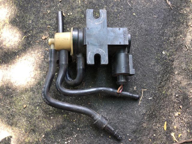 bontott AUDI A3 Turbó Vákum Szelep