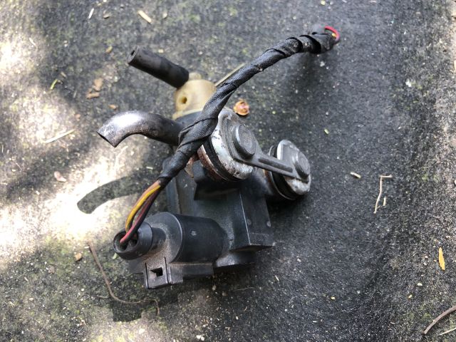 bontott AUDI A3 Turbó Vákum Szelep