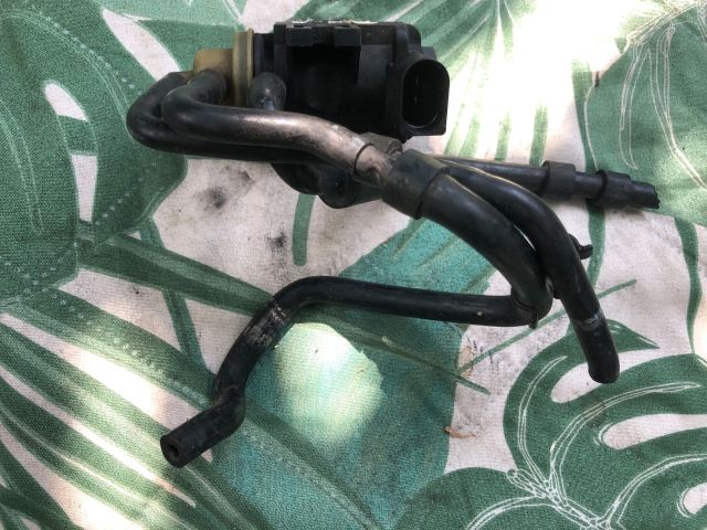 bontott AUDI A3 Turbó Vákum Szelep