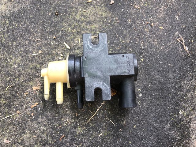 bontott AUDI A3 Turbó Vákum Szelep