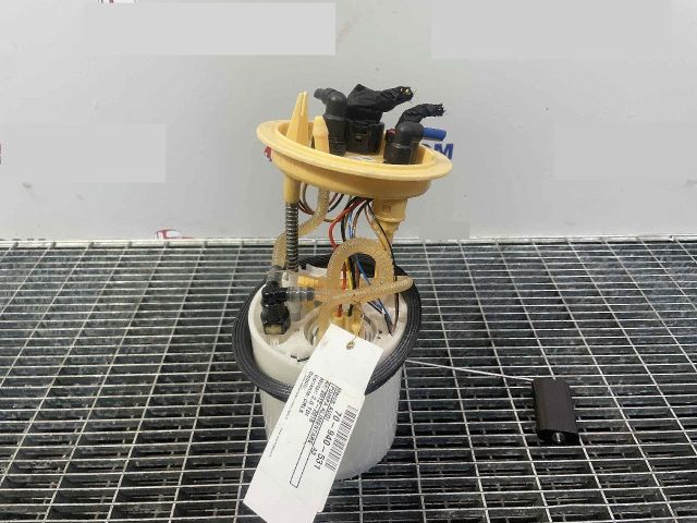 bontott AUDI A3 Üzemanyag Szivattyú