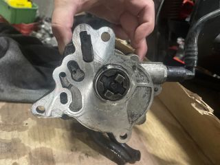 bontott AUDI A3 Vákumpumpa