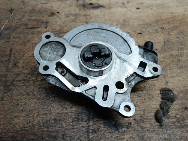 bontott AUDI A3 Vákumpumpa