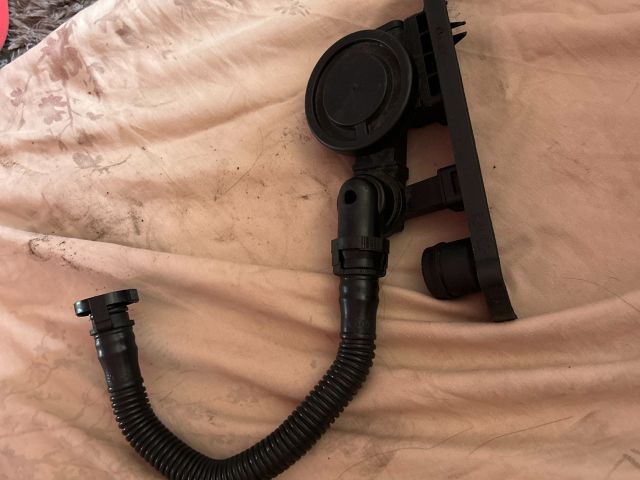 bontott AUDI A3 Forgattyúsház Szellőző Cső