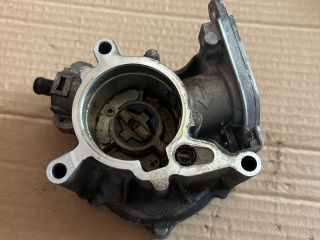 bontott AUDI A3 Vákumpumpa
