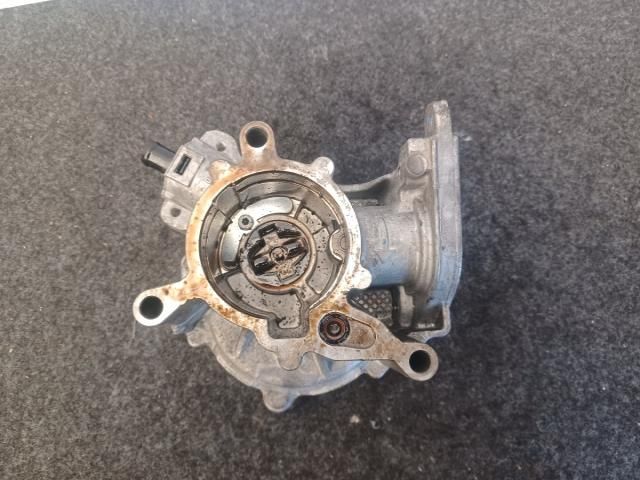 bontott AUDI A3 Vákumpumpa