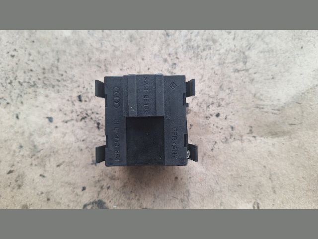 bontott AUDI A3 Ablakemelő Kapcsoló Négyes / Kettes