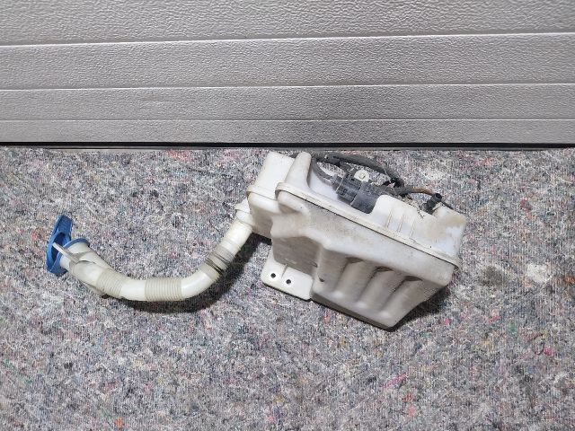 bontott AUDI A3 Ablakmosó Tartály