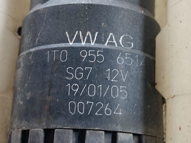 bontott AUDI A3 Ablakmosó Tartály