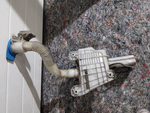 bontott AUDI A3 Ablakmosó Tartály