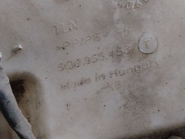 bontott AUDI A3 Ablakmosó Tartály