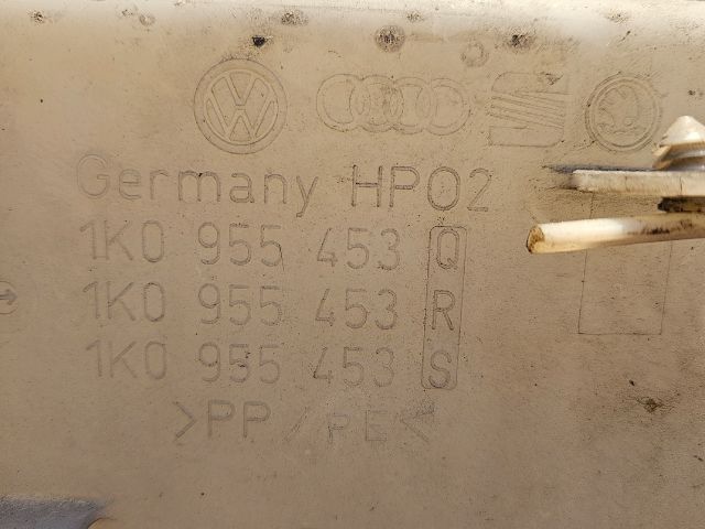 bontott AUDI A3 Ablakmosó Tartály