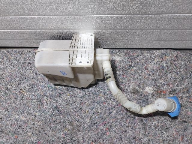 bontott AUDI A3 Ablakmosó Tartály