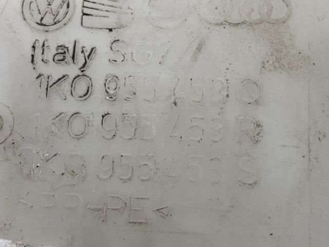 bontott AUDI A3 Ablakmosó Tartály