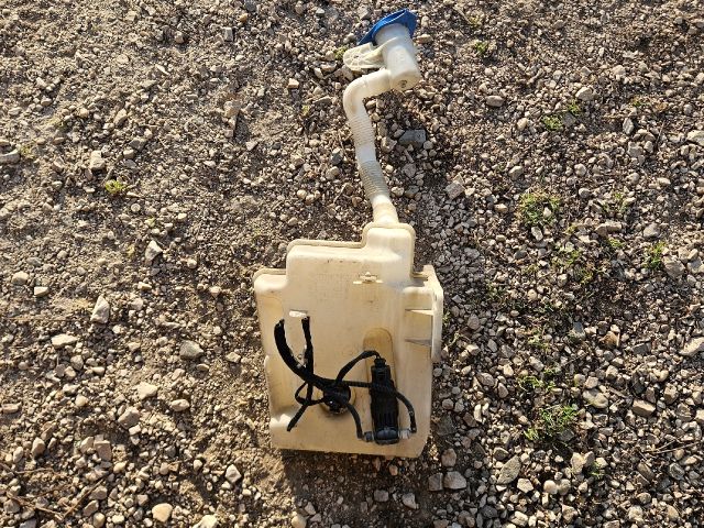 bontott AUDI A3 Ablakmosó Tartály