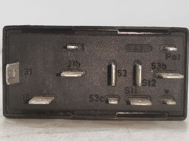 bontott AUDI A3 Ablaktörlő Relé