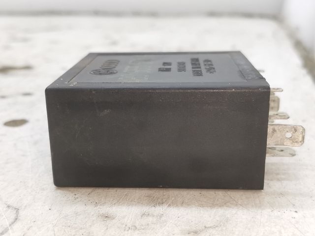 bontott AUDI A3 Ablaktörlő Relé