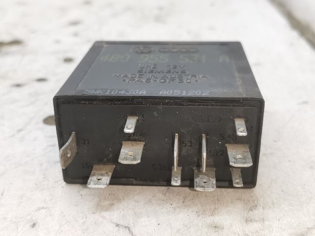 bontott AUDI A3 Ablaktörlő Relé