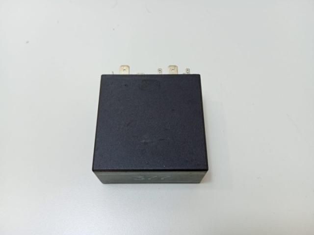 bontott AUDI A3 Ablaktörlő Relé