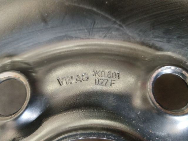 bontott AUDI A3 Acélfelni Gumival (1 db)