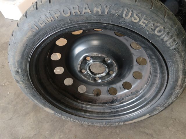 bontott AUDI A3 Acélfelni Gumival (1 db)