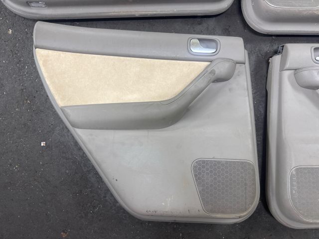 bontott AUDI A3 Ajtó Kárpit Szett