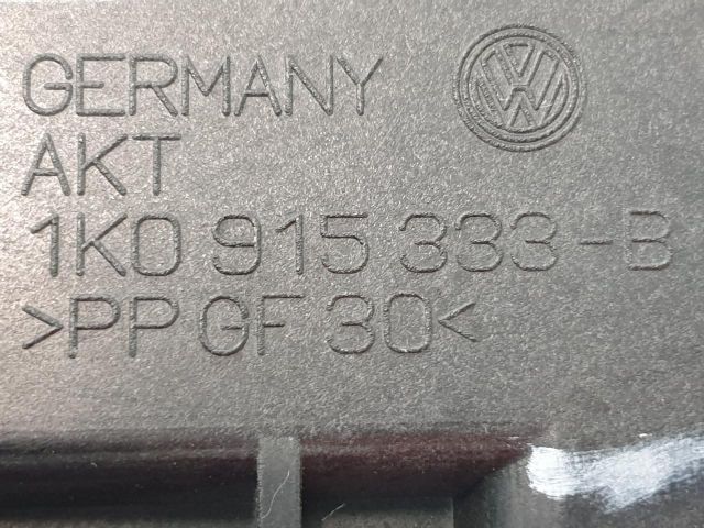 bontott AUDI A3 Akkumulátor Tartó