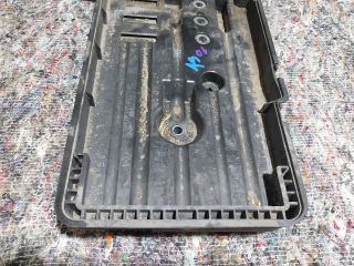 bontott AUDI A3 Akkumulátor Tartó