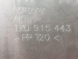 bontott AUDI A3 Akkumulátor Tartó