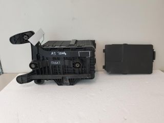 bontott AUDI A3 Akkumulátor Tartó