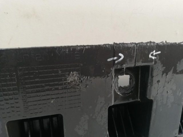 bontott AUDI A3 Alsó Hűtőburkolat