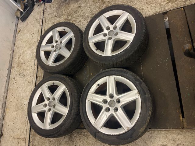 bontott AUDI A3 Alufelni Szett Gumival