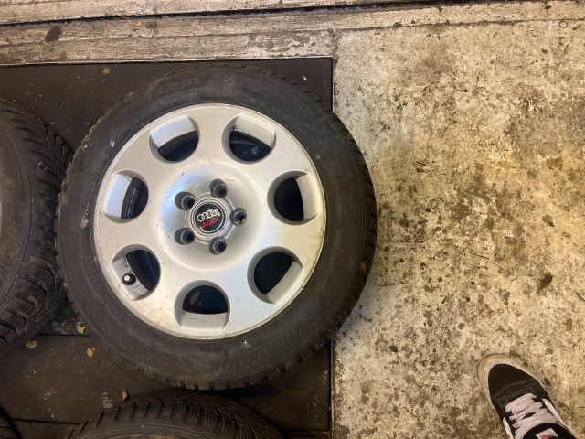 bontott AUDI A3 Alufelni Szett Gumival