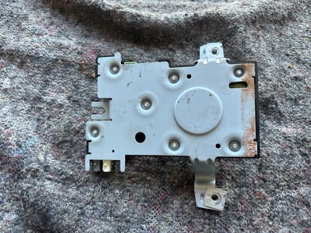 bontott AUDI A3 Antenna Erősítő