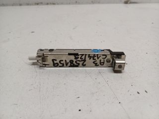 bontott AUDI A3 Antenna Erősítő