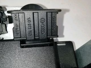 bontott AUDI A3 Antenna Erősítő