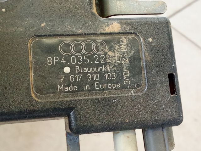 bontott AUDI A3 Antenna Erősítő