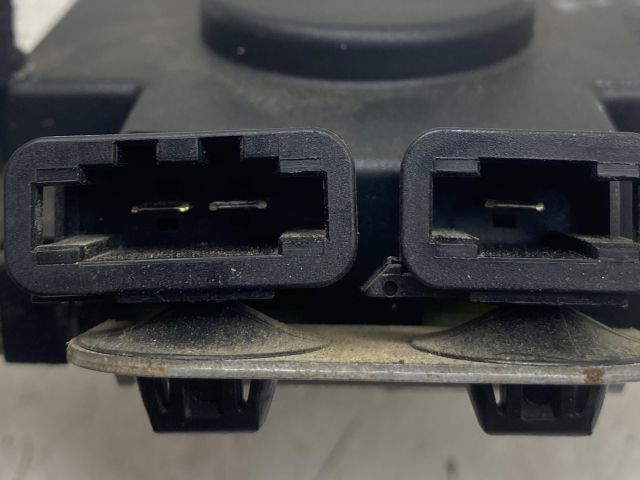 bontott AUDI A3 Antenna Erősítő