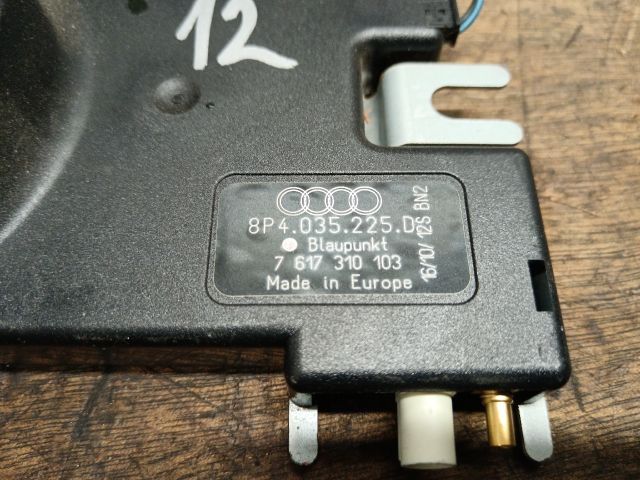 bontott AUDI A3 Antenna Erősítő