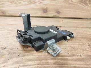 bontott AUDI A3 Antenna Erősítő