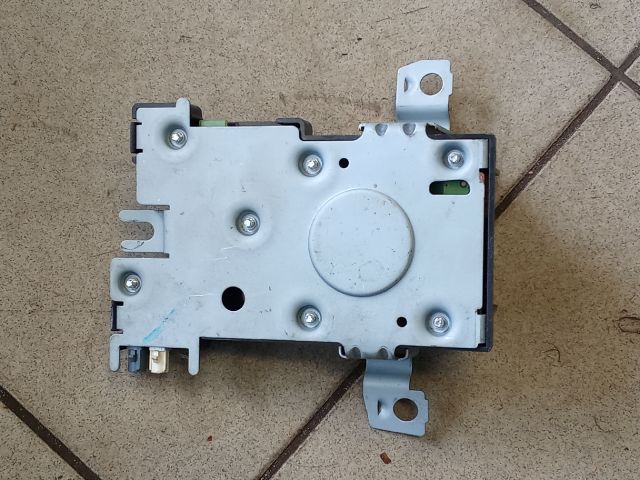 bontott AUDI A3 Antenna Erősítő