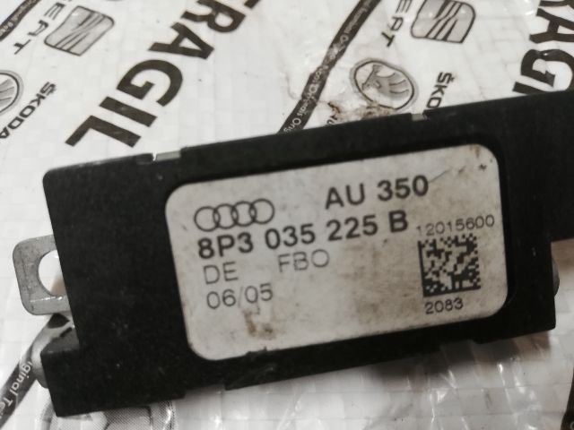 bontott AUDI A3 Antenna Erősítő