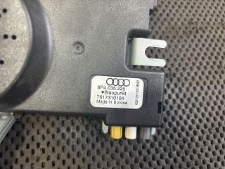 bontott AUDI A3 Antenna Erősítő