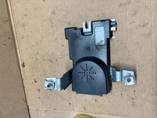 bontott AUDI A3 Antenna Erősítő