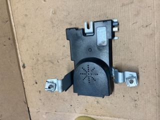 bontott AUDI A3 Antenna Erősítő