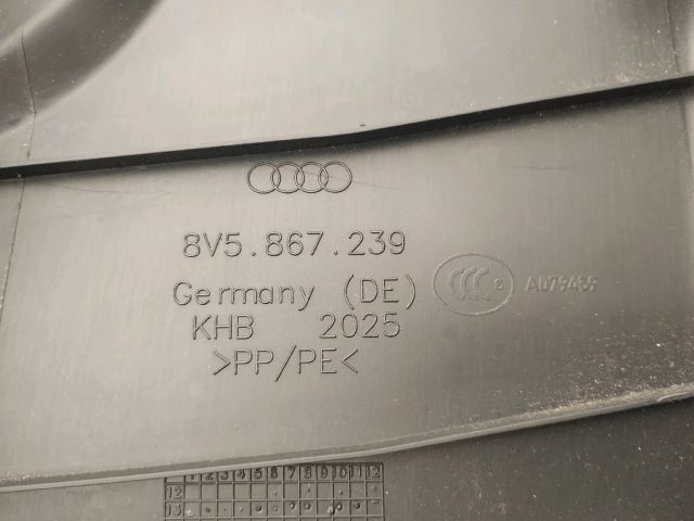 bontott AUDI A3 Bal B Oszlop Burkolat