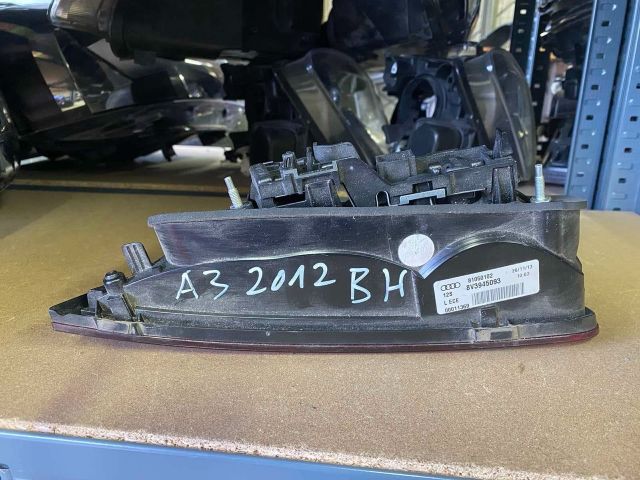 bontott AUDI A3 Bal Belső Hátsó Lámpa